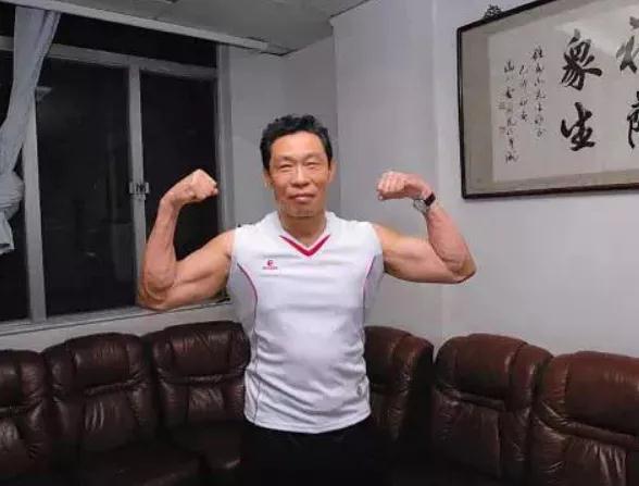 83岁的钟南山健步如飞，他的7条养生经你也能(图5)