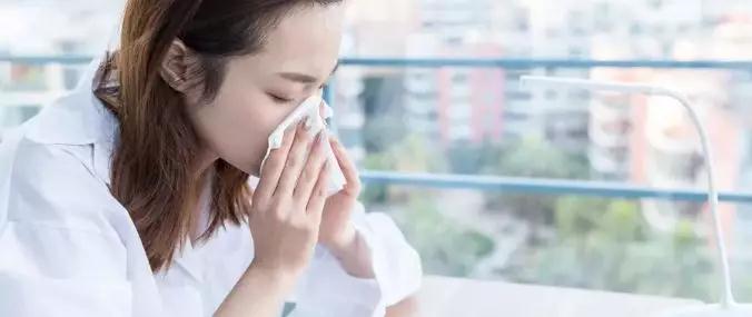 如果有这些症状，说明你可能患上新冠肺炎，一定要去医院(图2)