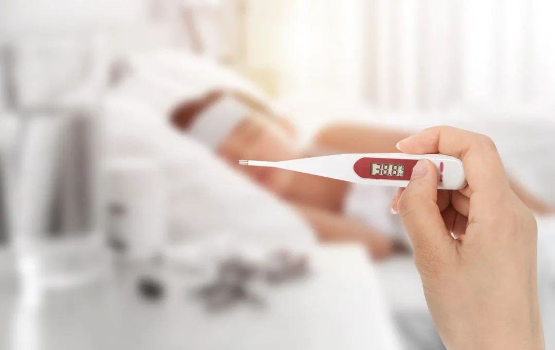 摄图网_401868496_banner_感冒发烧（企业商用）.jpg